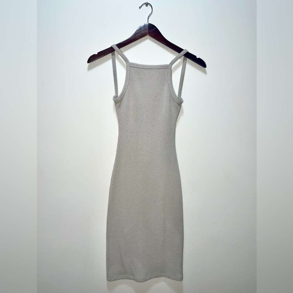 Aritzia dress bundle